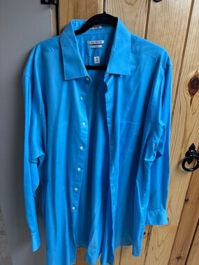 Van Heusen Men's Turquoise Blue Dress Shirt